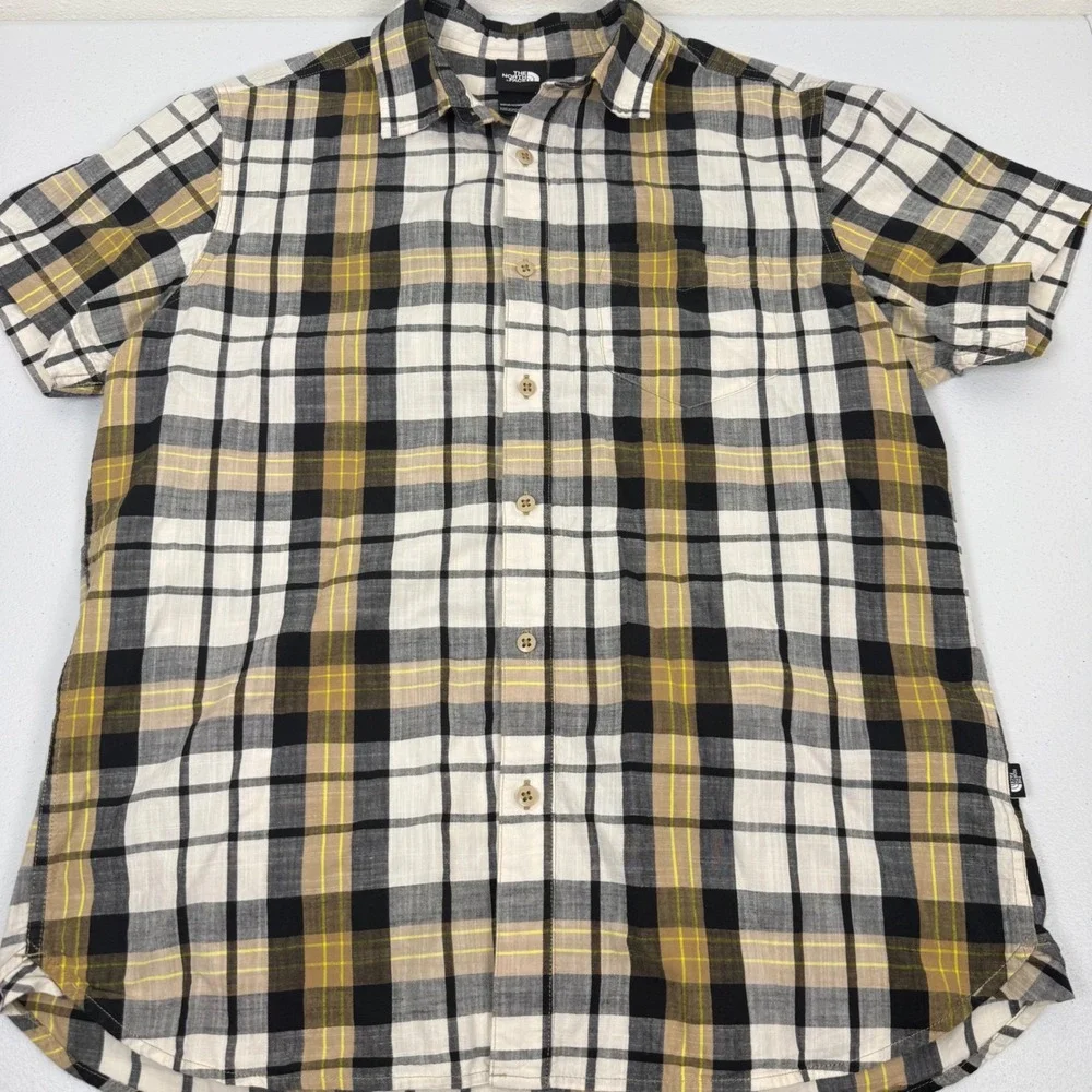 The North Face Mens Plaid Short Sleeve Button Down Shirt Black‎ Yellow Large